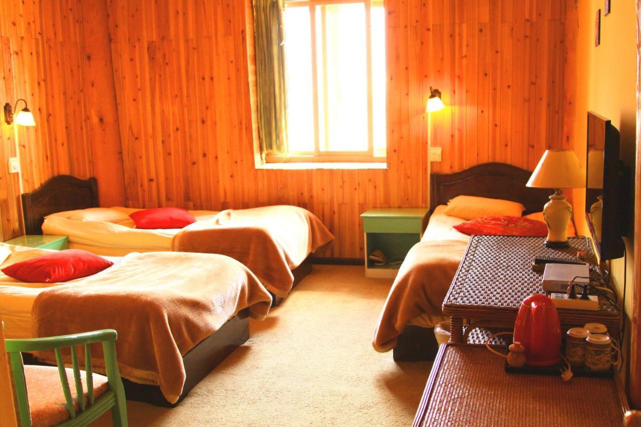 Shangri-La Lao Shay Youth Hostel Екстериор снимка